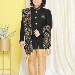 Aj DEZInES Boys Embroidered Straight Sherwani Set With Dupatta-picture-0