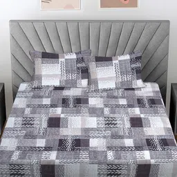 FABINALIV Off White & Black Printed 300 TC Super King Bedsheet Set 2.7 m x 2.7 m image 4