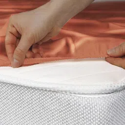 Stoa Paris Date Night Brown 300 TC Fitted Queen Bedsheet with 2 Pillow Covers image 5