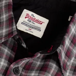 Roadster Men Grey & Maroon Micro Check Sustainable Casual Shirt image 5