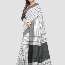 Crochetin pure cotton Black and White woven handloom saree with running blouse piece image 2