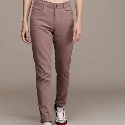 Roadster Women Classic Slim Fit Low-Rise Chinos Trousers image 2