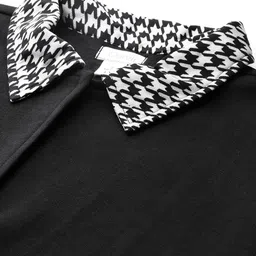 Qurvii Printed Fleece Coat image 4