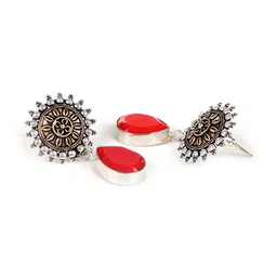 Bamboo Tree Jewels Red & Gold-Toned Classic Drop Earrings image 3