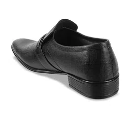 Metro Men Black Textured Leather Formal Slip Ons image 5
