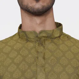TABARD Men Olive Green & Beige Jaquard Printed Kurta with Churidar image 4