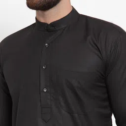 Jompers Men Black Solid Kurta with Churidar image 5