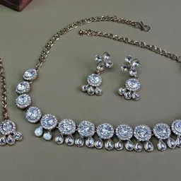 Anouk Gold-Plated Stones Studded Jewellery Set image 2