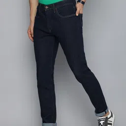 Levis Men Tapered Fit Stretchable Jeans image 2