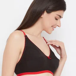 Clovia Black & Red Colourblocked Non-Wired Non Padded Everyday Bra BR0185C1332B image 3