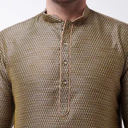 VASTRAMAY Men Black & Gold-Toned Thread Work Kurta image 3