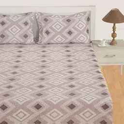 SWAYAM Beige & Off-White Printed 144 TC Cotton 1  Queen Bedsheet With 2 Pillow Covers image 2