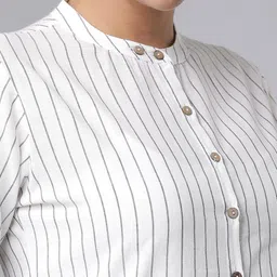 Vishudh Women Off-White & Navy Blue Striped Kurta with Trousers image 5