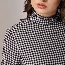 her by invictus Black & White Gingham Checked Ruffled Top image 2