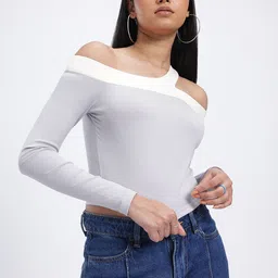 glitchez Contrasting Glam Off-Shoulder Crop Fitted Top image 5