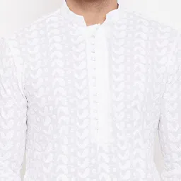 VASTRAMAY Men White Embroidered Kurta with Pyjamas image 5