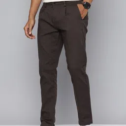 Flying Machine Men Slash Slim Tapered Fit Pleated Chinos Trousers image 5