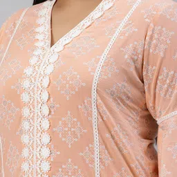 EXTRA LOVE BY LIBAS Women Plus Size Peach-Coloured Printed Cotton Kurta with Sharara image 4