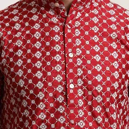 SOJANYA Men Maroon & White Ethnic Motifs Embroidered Kurta image 5