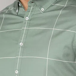 Dennis Lingo Men Green Pure Cotton Windowpane Checked  Slim Fit Casual Shirt image 5
