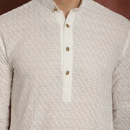 Anug by SOJANYA Men Cream-Coloured Floral Embroidered Thread Work Cotton Kurta image 5