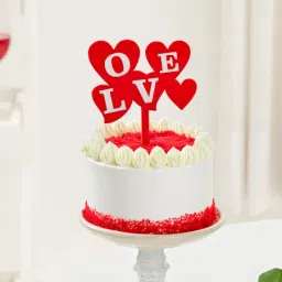 Red Velvet Valentine's Day Cake image 3