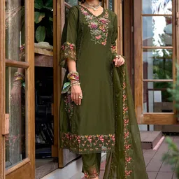 Indo Era Floral Embroidered V Neck Panelled A Line Kurta With Trousers & Dupatta image 2