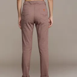 Roadster Women Classic Slim Fit Low-Rise Chinos Trousers image 3