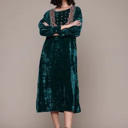 aarke Ritu Kumar Embellished Embroidered Velvet A-Line Midi Dress image 3
