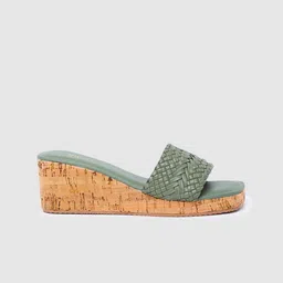 Inc 5 Women Textured Wedges image 3