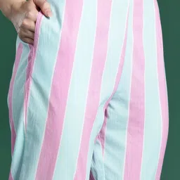 Indo Era Floral Printed Regular Pure Cotton Kurta with Trousers image 2