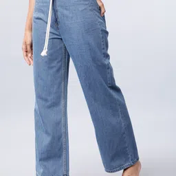 Tokyo Talkies Women Blue Flared Mid-Rise Clean Look Jeans image 5