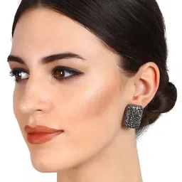 Mali Fionna Black Square Studs image 3