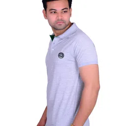 LA MILANO Men Pack Of 2 Solid Slim Fit T-shirts image 3