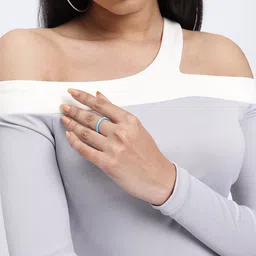 glitchez Contrasting Glam Off-Shoulder Crop Fitted Top image 3