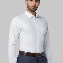 Park Avenue Men White Slim Fit Striped Formal Shirt image 5