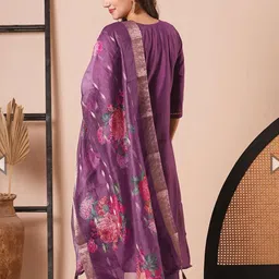 TRAHIMAM Women Floral Printed Regular Chanderi Silk Kurti with Trousers & With Dupatta image 3