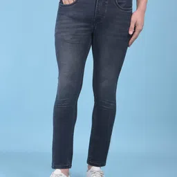 Crimsoune Club Men Skinny Fit Mid-Rise Clean Look Light Fade Stretchable Jeans-image-43