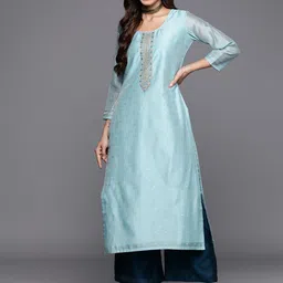 Libas Floral Embellished Zari Pastel Chanderi Silk Kurta image 2