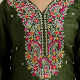 SANISA Ethnic Motifs Embroidered V-Neck Sequinned Straight Kurta With Trousers & Dupatta image 4