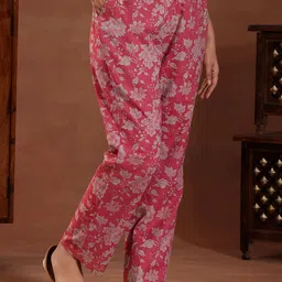 Libas Women Floral Printed Regular Pure Cotton Kurta with Trousers image 3