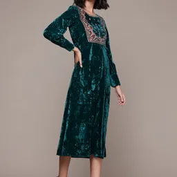 aarke Ritu Kumar Embellished Embroidered Velvet A-Line Midi Dress image 4
