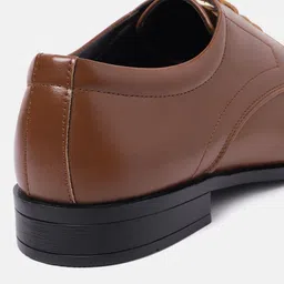 INVICTUS Men Round-Toe Formal Derbys image 3