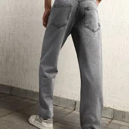 Hubberholme Men Clean Look Heavy Fade Light Shade Mid-Rise Relaxed Fit Pure Cotton Jeans image 3