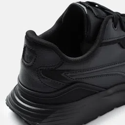 Puma Unisex Runtamed Plus L Sneakers image 4