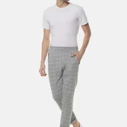Campus Sutra Men Grey & White Checked Track Pants image 5