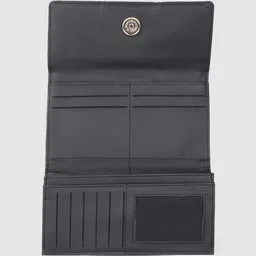 Baggit Women Solid Three Fold Wallet image 4