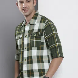 The Indian Garage Co Men Opaque Checked Casual Shirt image 5