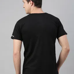 BRATMA Men Black Graphic Printed Round Neck T-shirt image 3