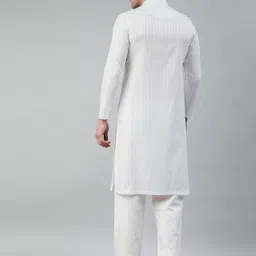 Manthan Men White Striped Kurta image 3